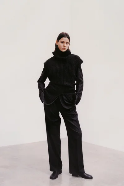 Look 11